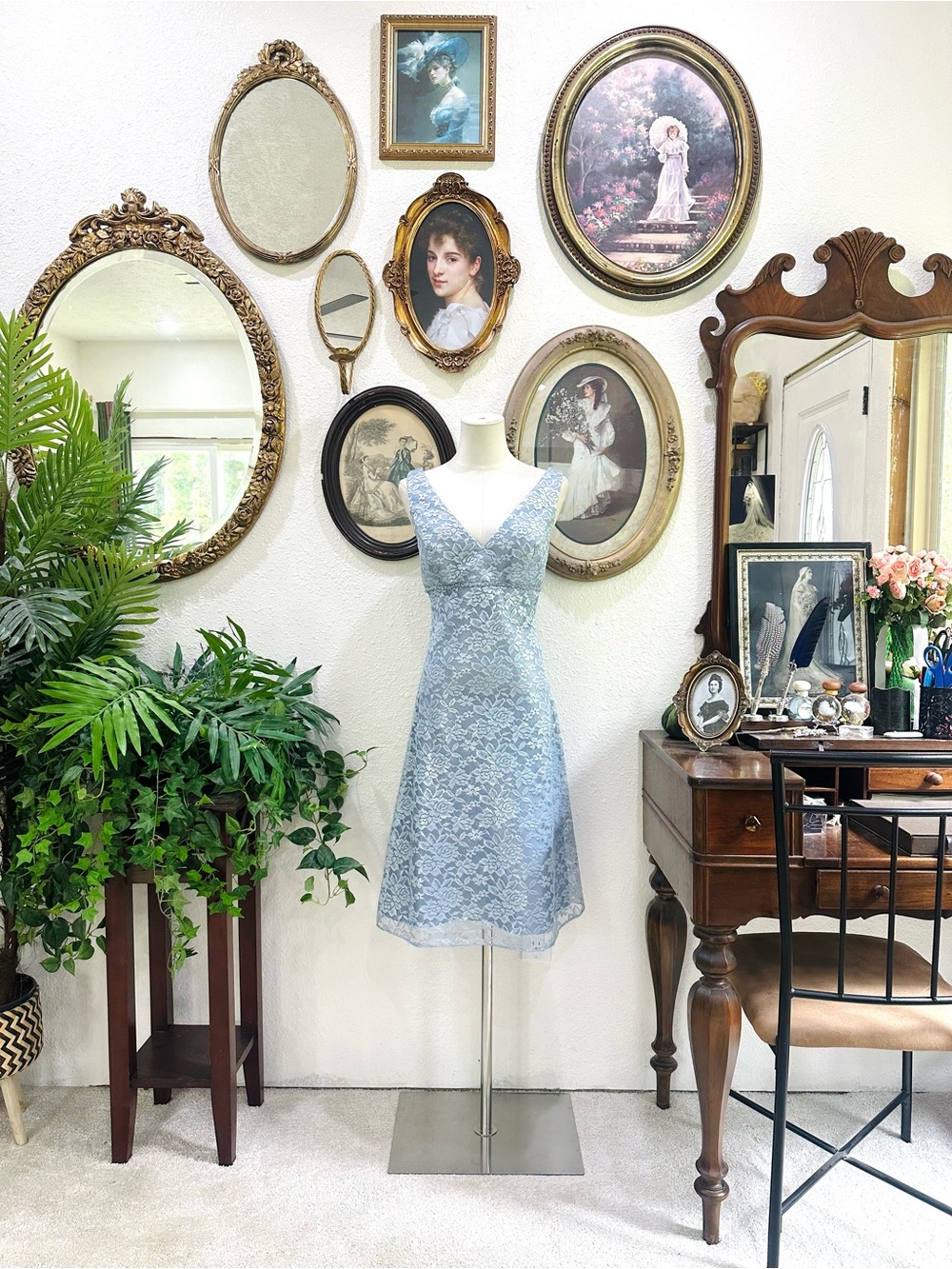 Elegant Light Blue Lace V-Neck Dress